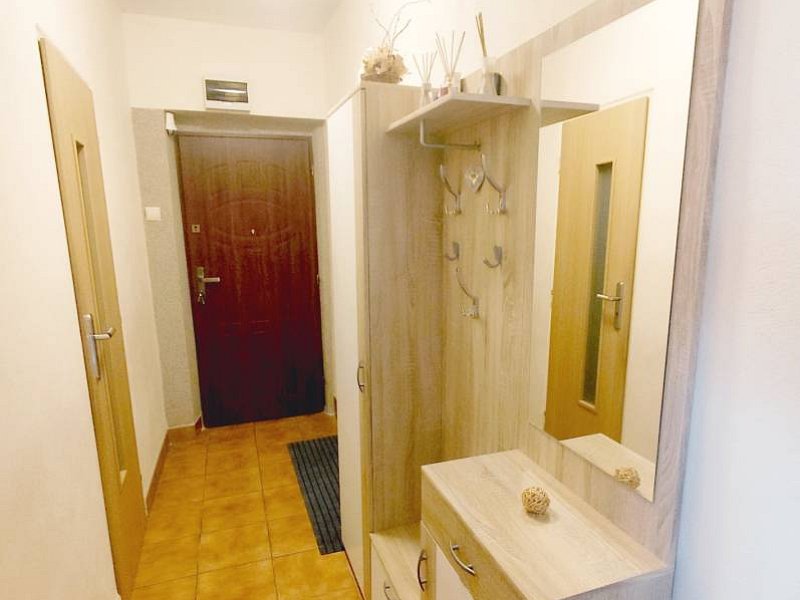 M. SLIVNÍK -3,5 IZBOVÝ BYT S LOGGIOU, 83 M2 + GARÁŽ, ZÁHRADA, PRÍSTR.