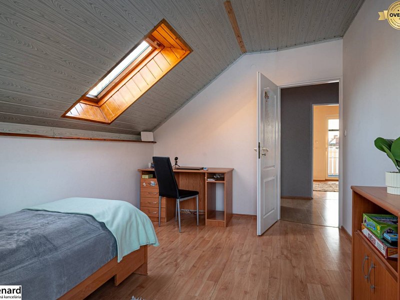 RODINNÝ DOM NA PREDAJ, POZEMOK 1014m2, SVINIA , OKR.PREŠOV