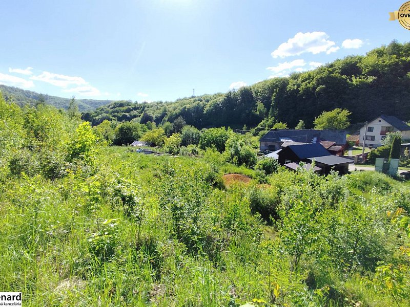 NÁDHERNÝ SLNEČNÝ POZEMOK POD LESOM, ZLATÁ BAŇA, 4331 m2