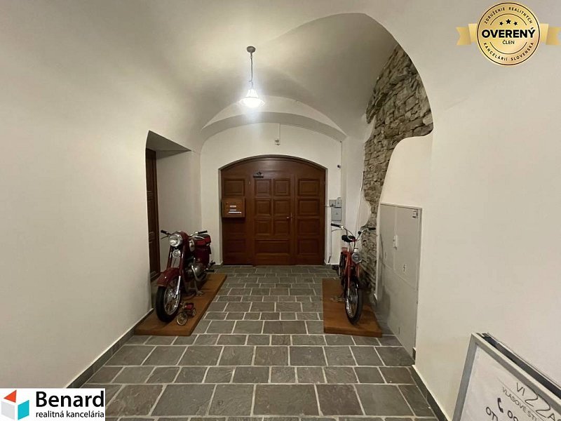 PREŠOV- CENTRUM, NA PRENÁJOM  APARTMÁN-KANCELÁRIA,50m2