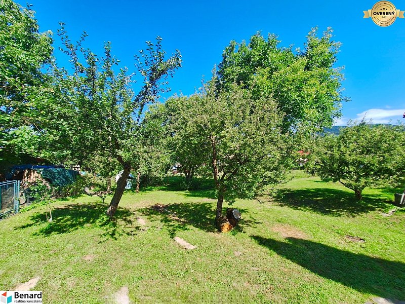 NA PREDAJ POZEMOK S INŽINIERSKYMI SIEŤAMI, 973 M2, KOKOŠOVCE PRI PO