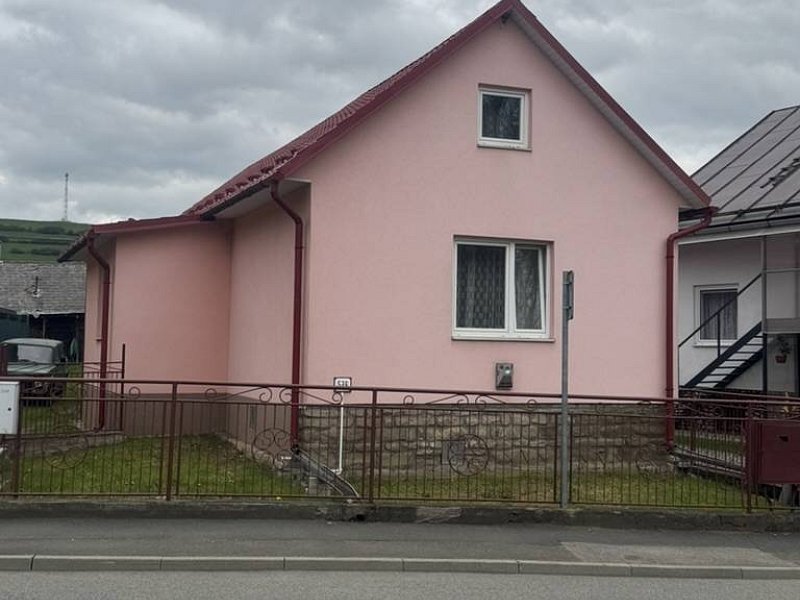 RODINNÝ DOM V OBCI NOVÁ ĽUBOVŇA
