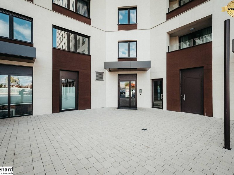 NA PREDAJ POSLEDNÉ TRI 3.IZBOVÉ BYTY TYP 5, KARPATSKÁ POPRAD