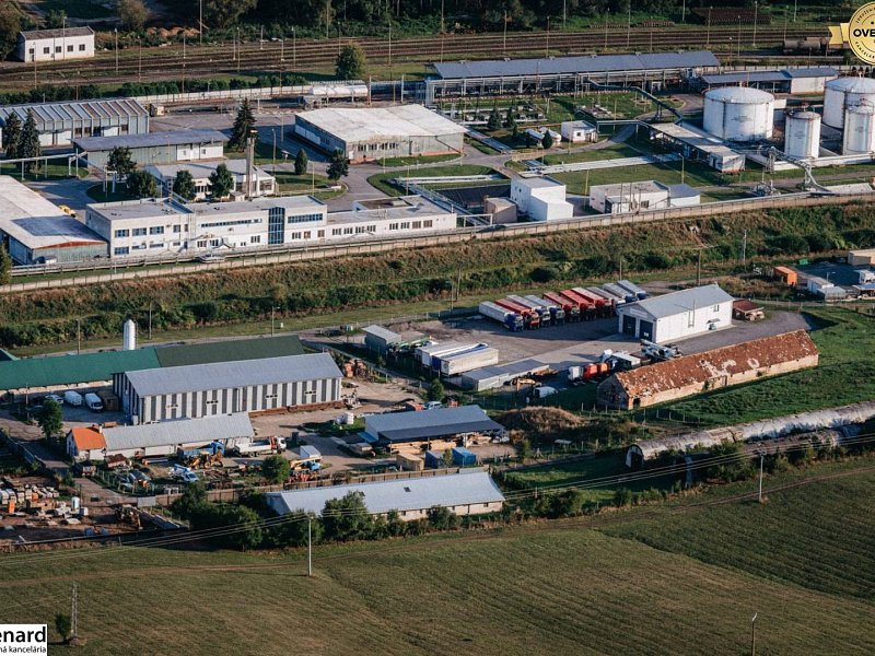 Na predaj MULTIFUNKČNÝ OBJEKT v KAPUŠANOCH, POZEMOK 2649 m2.