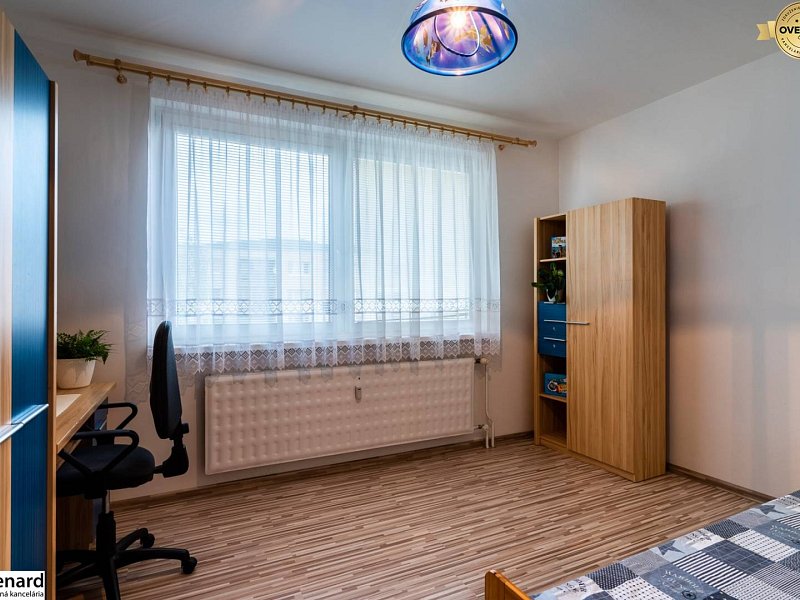 NA PREDAJ 3 IZB.BYT, SKVELÁ LOALITA, KRÁSNY VÝHĽAD, SÍDLISKO III.,PO