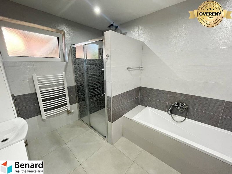 PREŠOV-LUKRATÍVNY RODINNÝ DOM,POZEMOK 820 m2, VLČIE DOLY