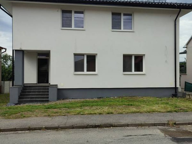 REZERVOVANÉ! RD- NOVOSTAVBA, POZEMOK 825 m2, NEZÁBUDOVA, SABINOV.