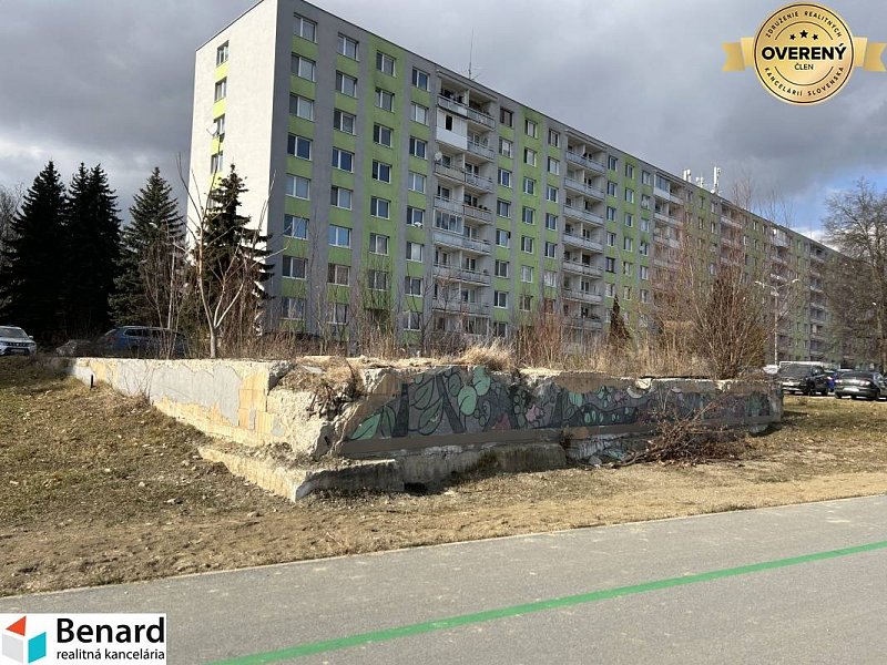 PREDANÉ- POZEMOK SO STAVB.POVOLENÍM A PROJEKTOM PREŠOV