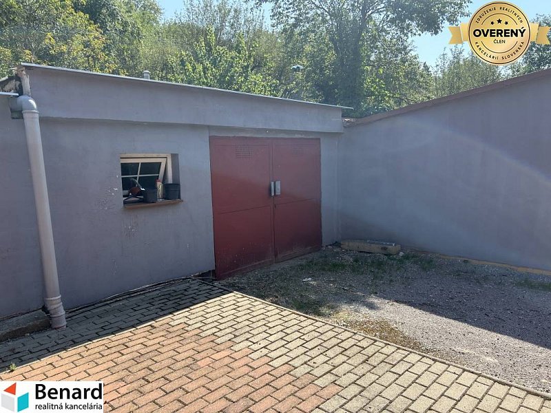 RODINNÝ DOM NA BÝVANIE A PODNIKANIE,1630 M2, SABINOVSKÁ Ul., PREŠOV