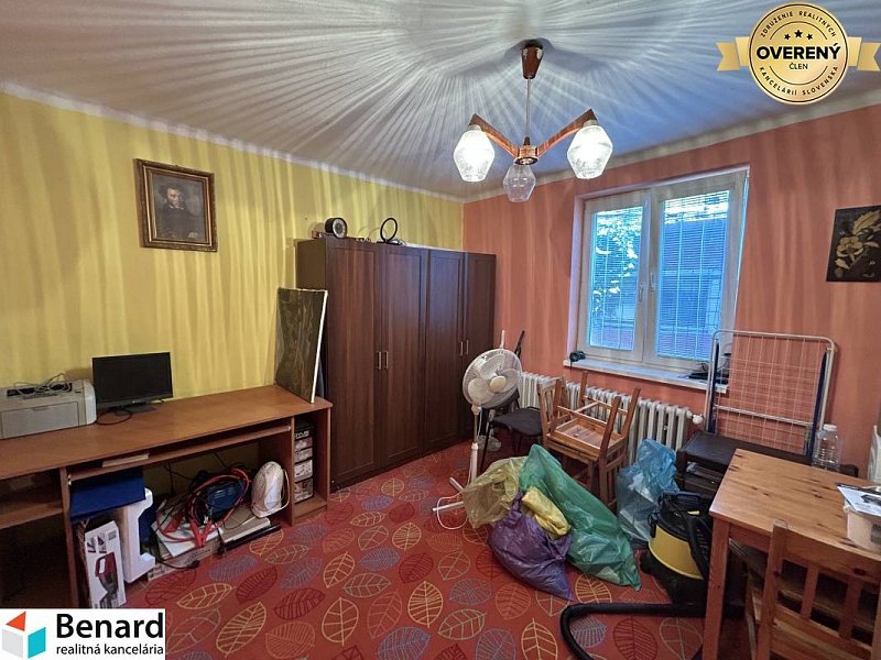 RODINNÝ DOM NA BÝVANIE A PODNIKANIE,1630 M2, SABINOVSKÁ Ul., PREŠOV