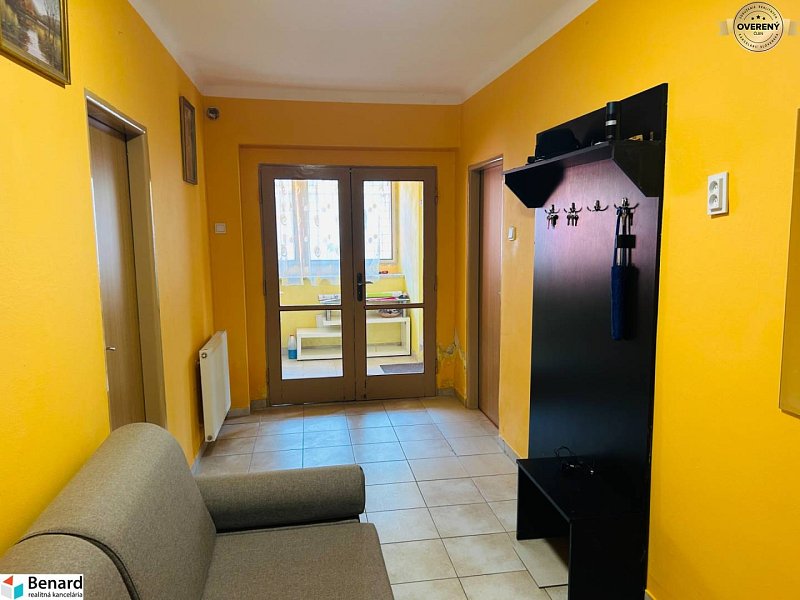 RODINNÝ DOM NA BÝVANIE A PODNIKANIE,1630 M2, SABINOVSKÁ Ul., PREŠOV