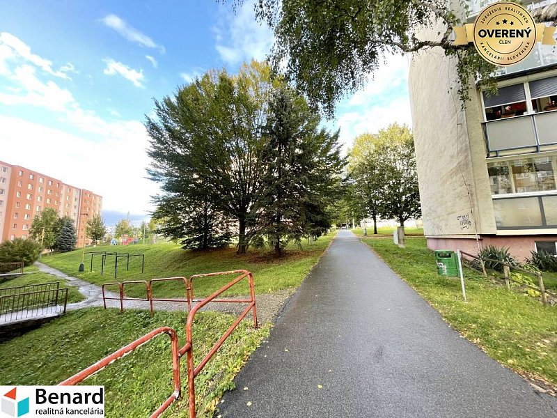 PREŠOV- 3 IZBOVÝ BYT, LODŽIA, 73m2, SEKČOV, UL.SMREKOVÁ