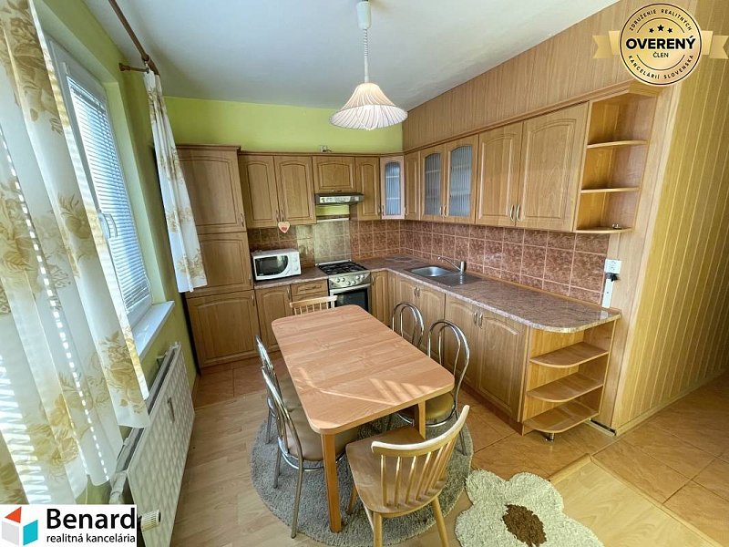 PREŠOV- 3 IZBOVÝ BYT, LODŽIA, 73m2, SEKČOV, UL.SMREKOVÁ