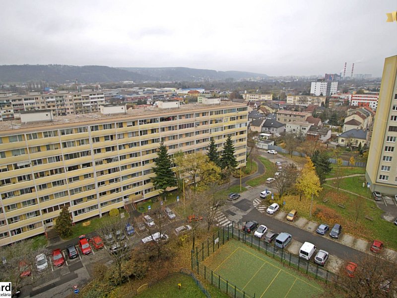 3 IZBOVÝ BYT, 74 M2+LOGGIA, JUŽNÁ TRIEDA, KOŠICE