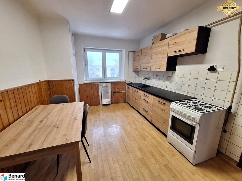 TEHLOVÝ 2 IZBOVÝ BYT, BALKÓN, PREŠOV, ŠIRŠIE CENTRUM