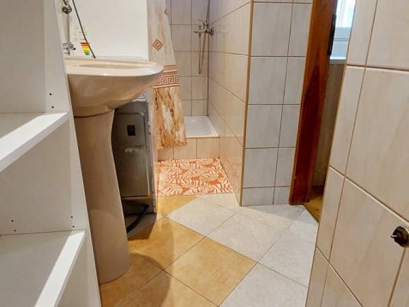 NA PRENÁJOM ZARIADENÝ 1 IZBOVÝ BYT, CENTRUM PO, ul. SlOVENSKÁ.