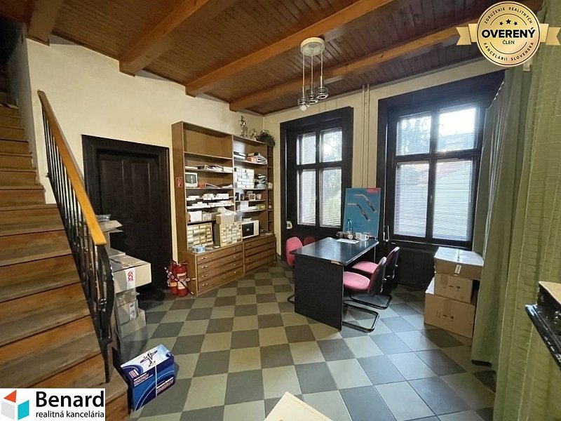 PREŠOV-ŠIRŠIE CENTRUM,POLYFUNKČNÁ BUDOVA,VL.PARKOVISKO,UL.VAJANSKÉHO