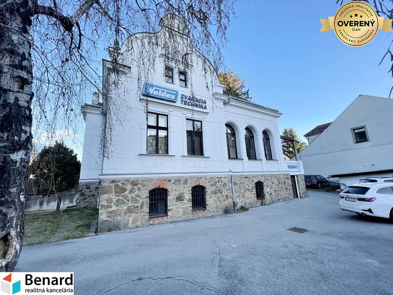 PREŠOV-ŠIRŠIE CENTRUM,POLYFUNKČNÁ BUDOVA,VL.PARKOVISKO,UL.VAJANSKÉHO