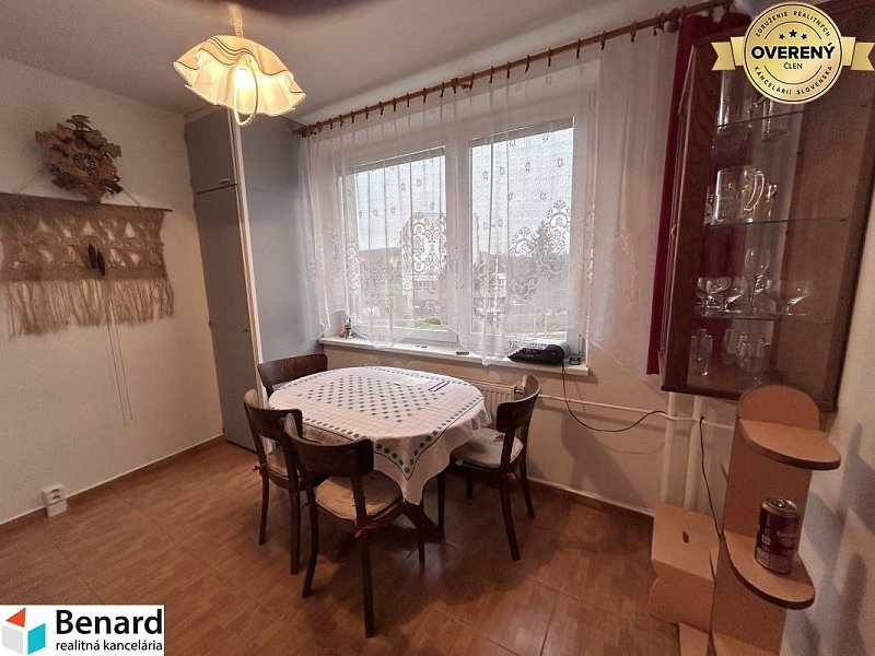 NA PRENÁJOM 2-IZBOVÝ BYT S BALKÓNOM,PREŠOV