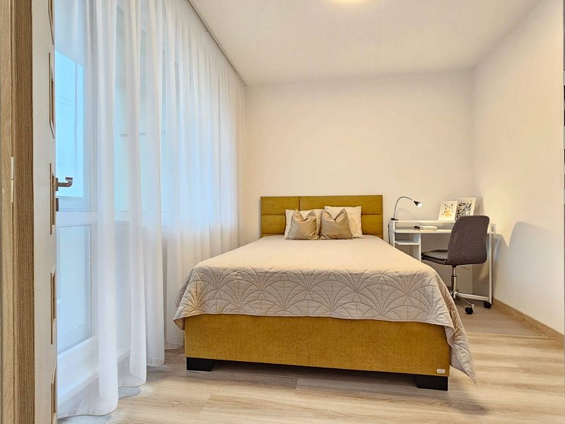 Moderný unikát - 1,5- izb. byt s 2 loggiami na prenájom (Nad jazerom)