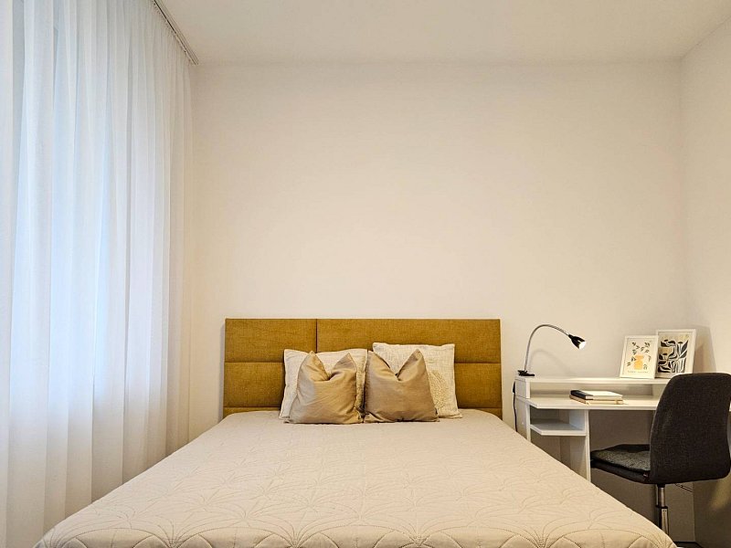 Moderný unikát - 1,5- izb. byt s 2 loggiami na prenájom (Nad jazerom)