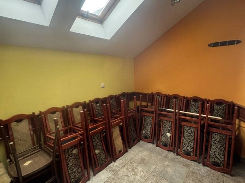 Prevádzková budova v obci Ľubotín na predaj 