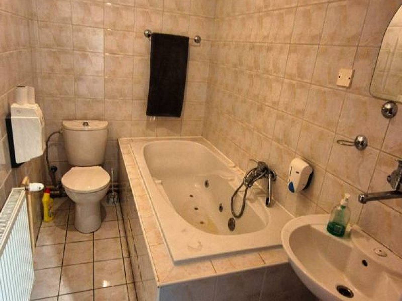 BUDOVA, OBJEKT NA PRENÁJOM, CENTRUM, GARBIARSKA UL.