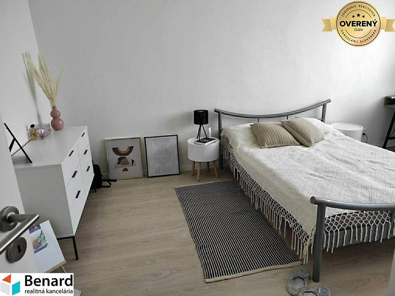 NA PREDAJ ŠTÝLOVÝ 2- IZBOVÝ BYT, 50m2, SÍDLISKO 2, PREŠOV