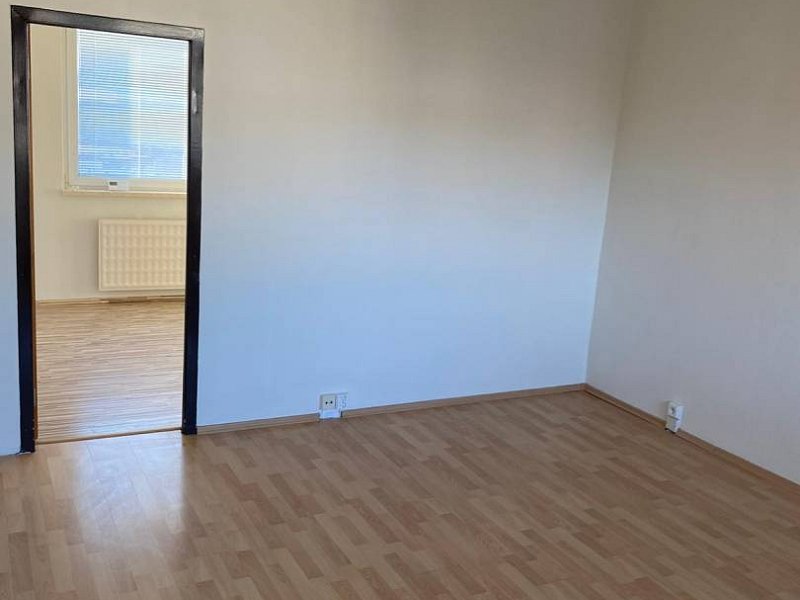 3 - IZBOVÝ BYT NA SÍDLISKU ZÁPAD Stará Ľubovňa