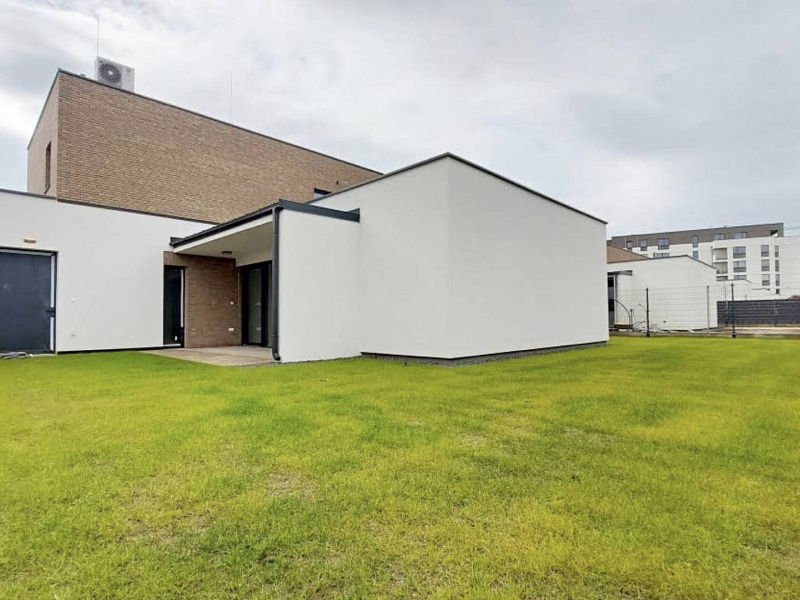 MODERNÝ 5 IZB.RODINNÝ DOM, CENTRUM POPRADU, s POZEMKOM 546 m2