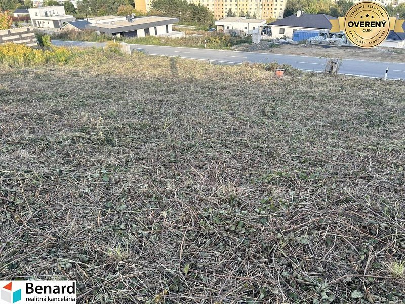  POZEMOK NA PREDAJ, 992 m2, KRÁĽOVA HORA - SÍDLISKO 3, PREŠOV