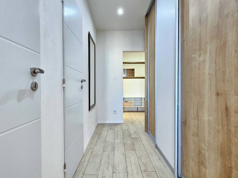 Na prenájom - 3 izbový byt v Starom Meste, ul, Karpatská 