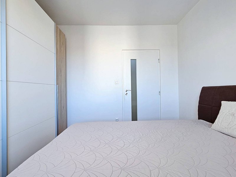 Na prenájom - 3 izbový byt v Starom Meste, ul, Karpatská 