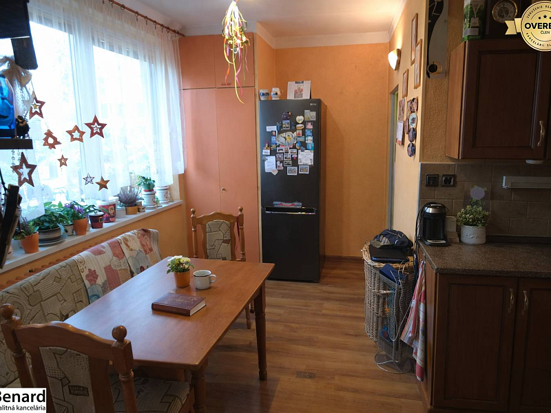 PRIESTRANNÝ 3 IZBOVÝ BYT, KUMBÁL, PÔVODNÝ STAV, 80m2;