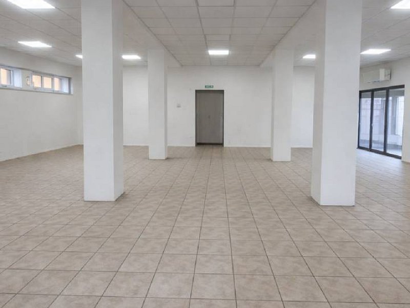 Obchodné priestory v centre mesta !!