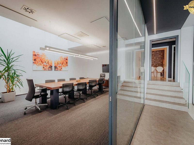 NA PRENÁJOM REPREZENTATÍVNE PRIESTORY 215,29 M2, STANICA – SOLIVARIA 