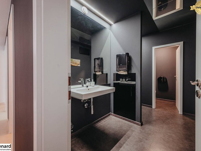 NA PRENÁJOM REPREZENTATÍVNE PRIESTORY 215,29 M2, STANICA – SOLIVARIA 