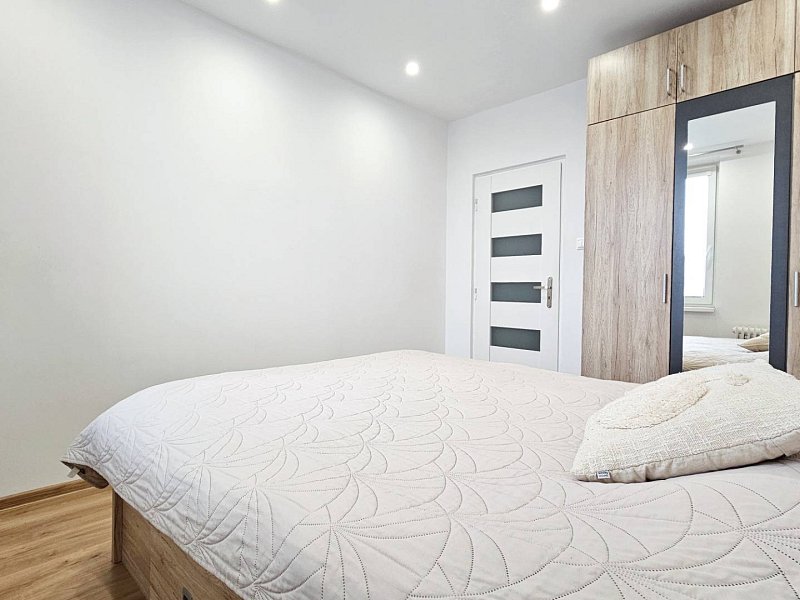 2 izbový byt na prenájom - Nad jazerom, Azovská ul.