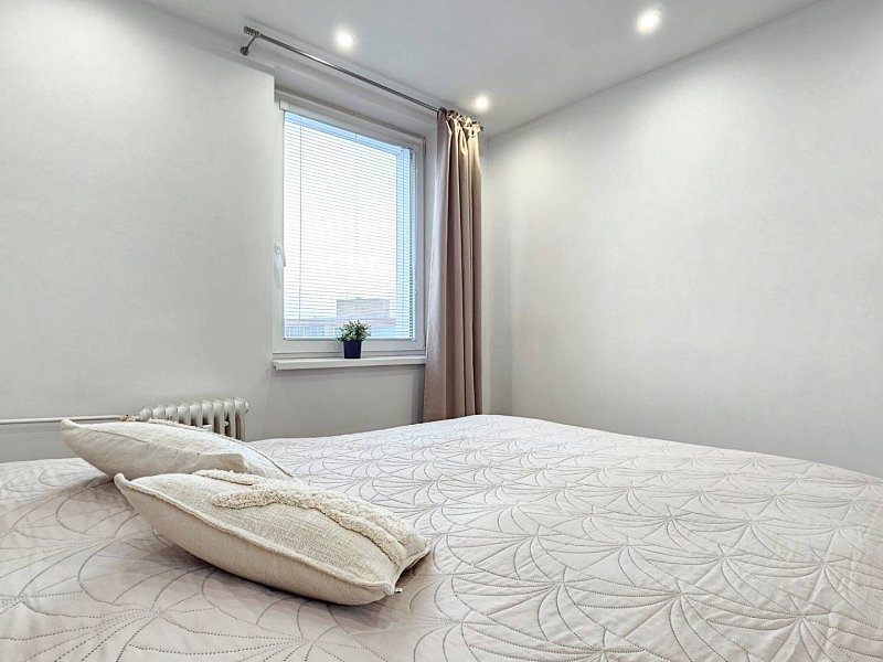 2 izbový byt na prenájom - Nad jazerom, Azovská ul.