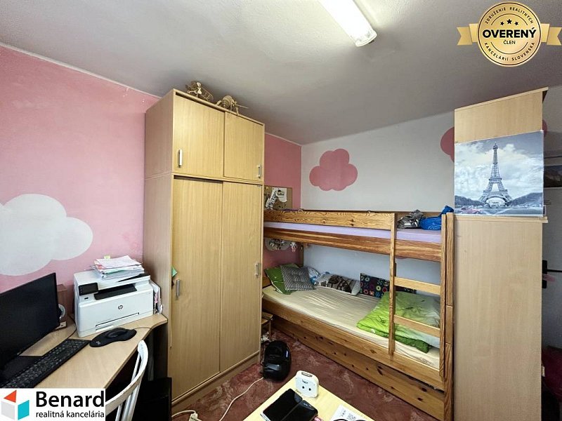 NA PREDAJ 3-IZBOVÝ BYT  S LODŽIOU, 67m2,  OKTÓBROVÁ ul,, PREŠOV