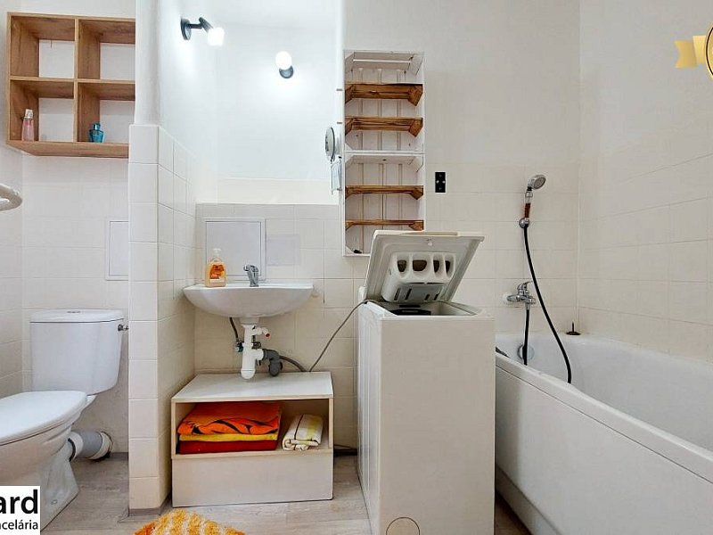 Na PRENÁJOM, VEĽKÝ 2 izb. TEHLOVÝ BYT, SÍDLISKO II., PREŠOV 