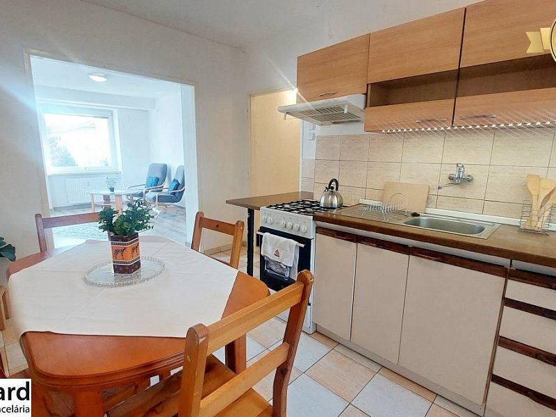 Na PRENÁJOM, VEĽKÝ 2 izb. TEHLOVÝ BYT, SÍDLISKO II., PREŠOV 