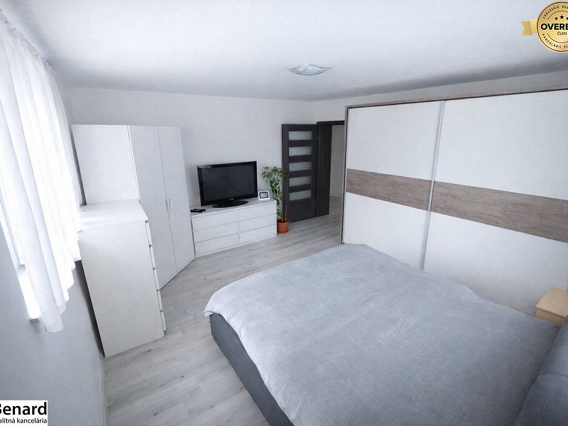 Veľkorysý rodinný dom s bazénom