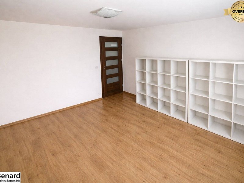 Veľkorysý rodinný dom s bazénom