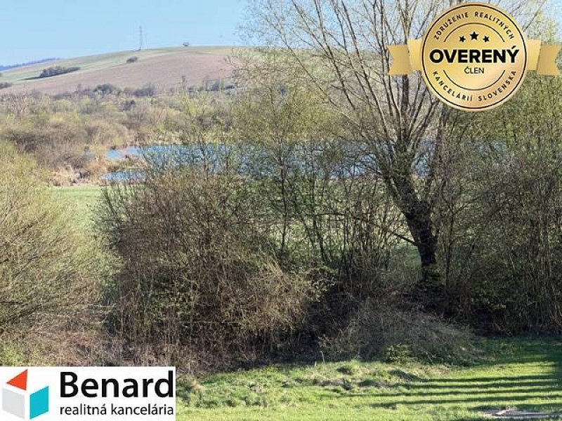 NA PREDAJ chatka v Orlove 