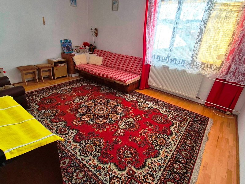 2 PODLAŽNÝ RODINNÝ DOM S PRÍSTAVBOU, 1064m2, JARABINA;