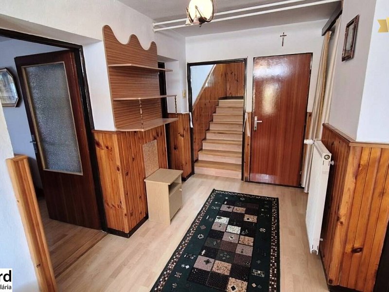 2 PODLAŽNÝ RODINNÝ DOM S PRÍSTAVBOU, 1064m2, JARABINA;