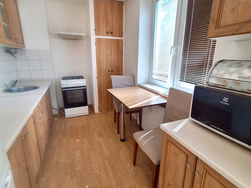 NA PRENÁJOM 1 IZBOVÝ TEHLOVÝ BYT, 34 M2, PREŠOV, KOŠICE - ŠACA