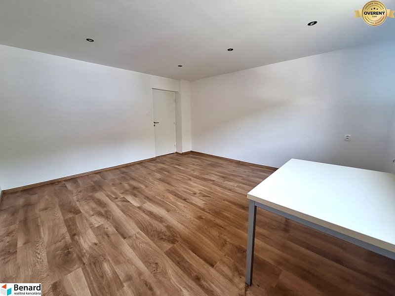 NA PRENÁJOM 3 IZBOVÝ RODINNÝ DOM, PREŠOV, ul. POD KAMENNOU BAŇOU