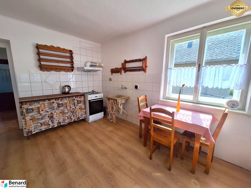 NA PRENÁJOM 3 IZBOVÝ RODINNÝ DOM, PREŠOV, ul. POD KAMENNOU BAŇOU